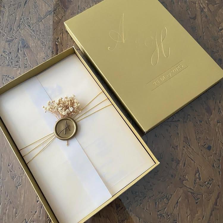 Classic tones. Modern elegance. Pure sophistication